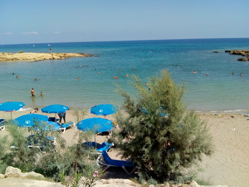 Strand Crystal Springs Beach Hotel