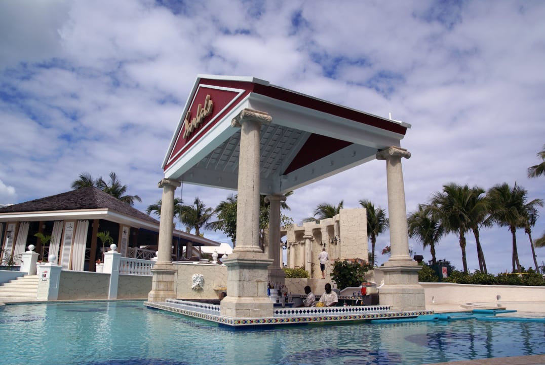 Poolbar Sandals Royal Bahamian