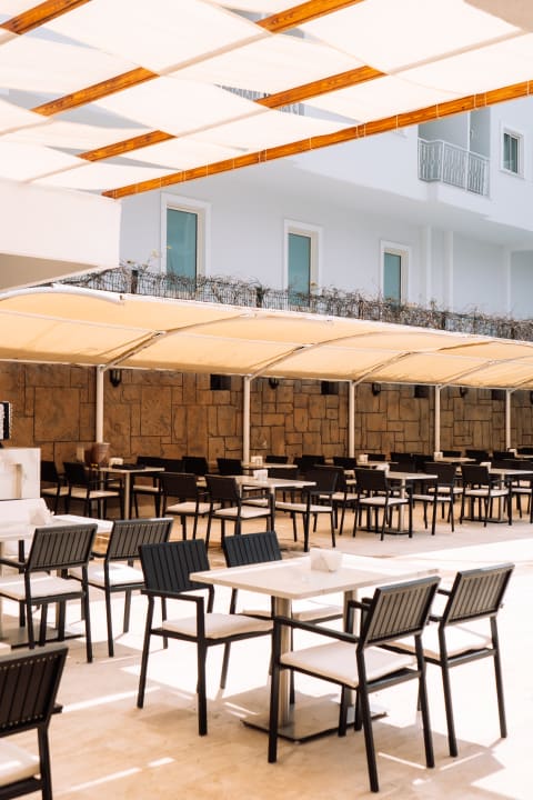 Gastro Beso Beach Hotel