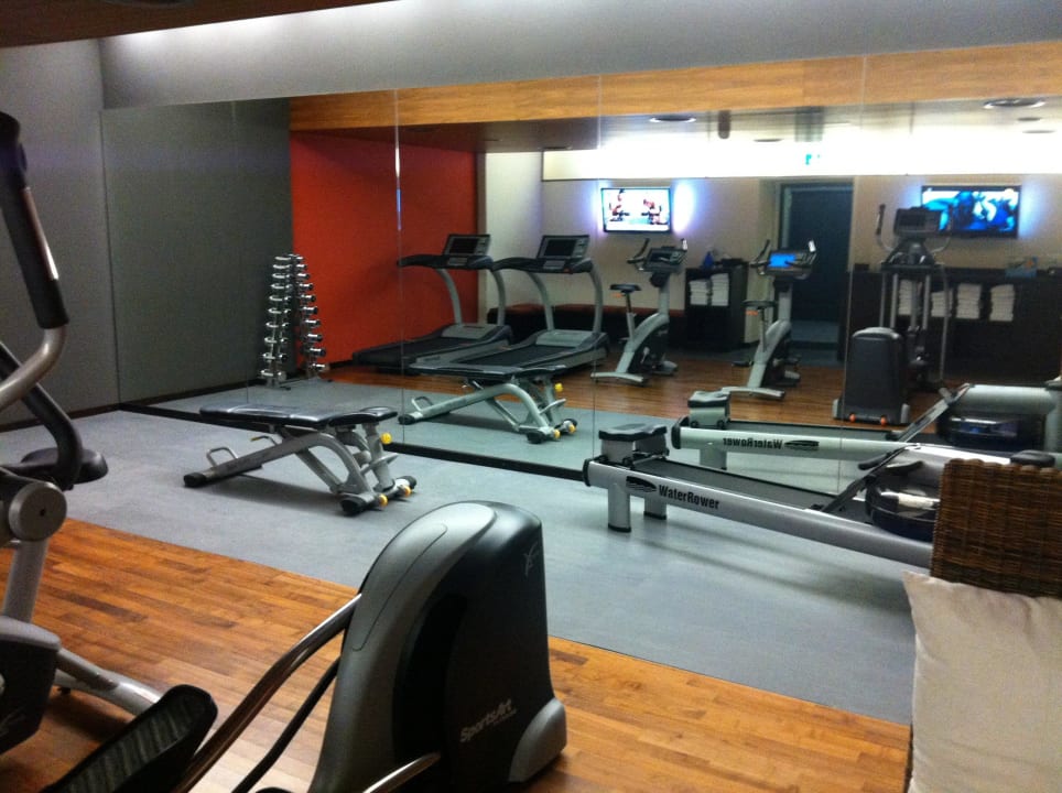 Nice fitness area great equipment Mövenpick Hotel Egerkingen