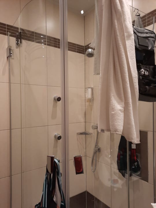 Zimmer Eurostars Queen of Montenegro