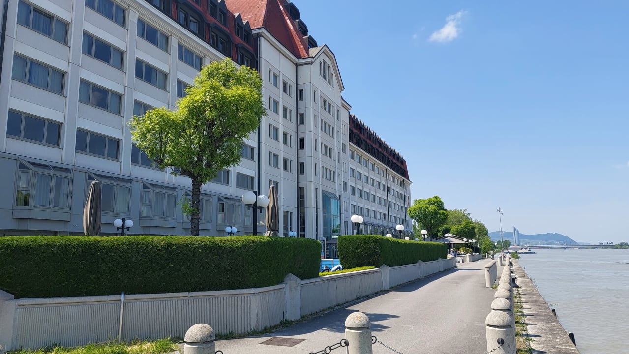 Außenansicht Hilton Vienna Waterfront