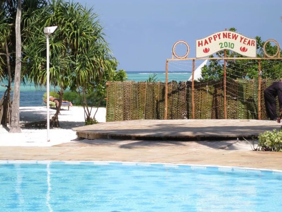 Tanzfläche Silvester Neptune Pwani Beach Resort & Spa