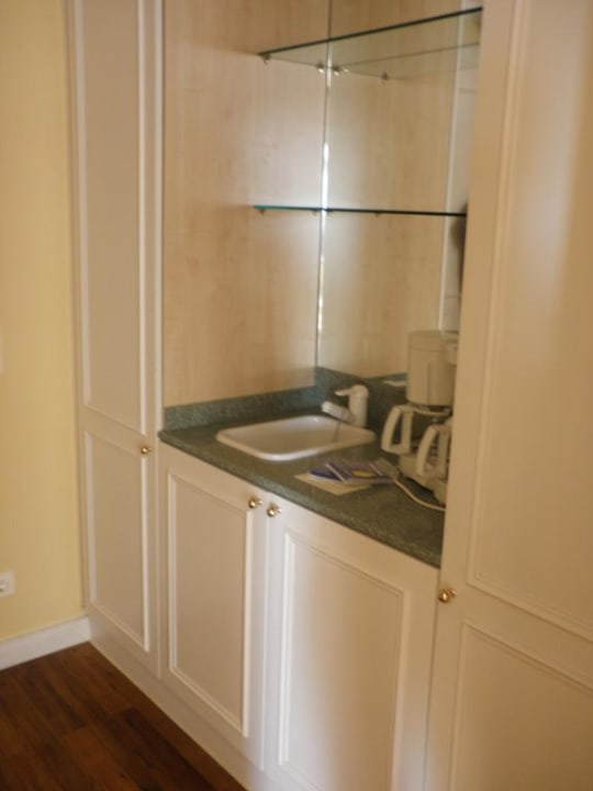 Flur mit Küchenzeile Strandhotel Sylt