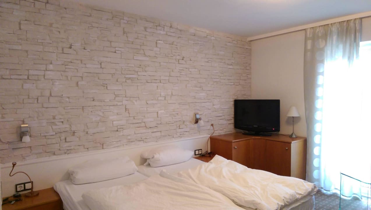 Bett Hotel Pension Almrausch