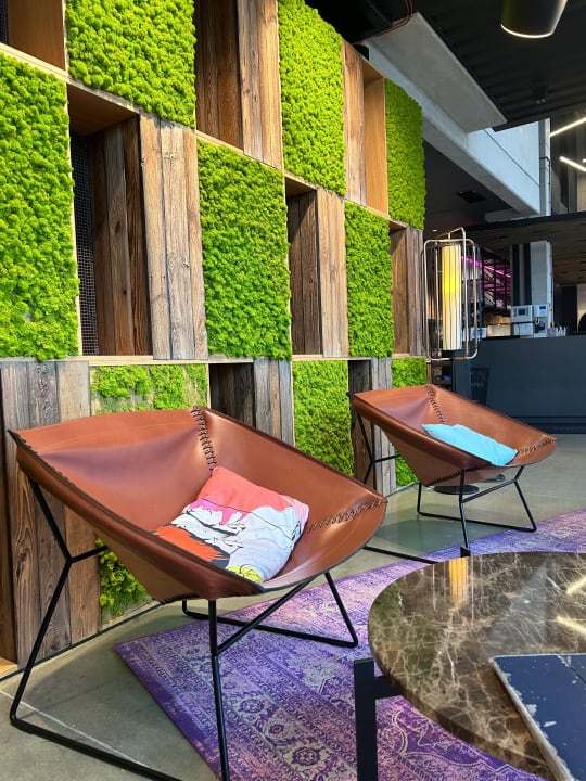 Lobby Moxy Poznań Airport