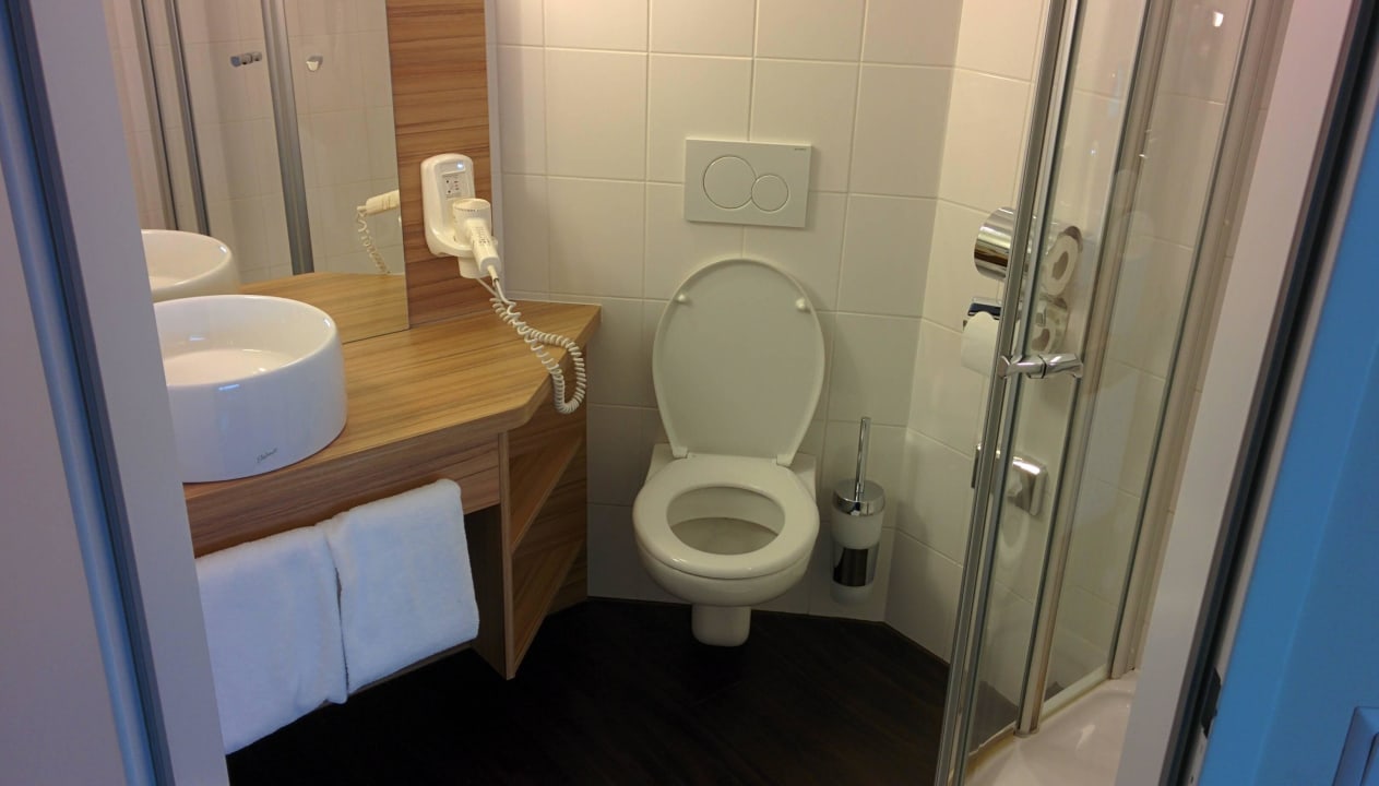 Bad WC Leonardo Hotel Vienna Schönbrunn