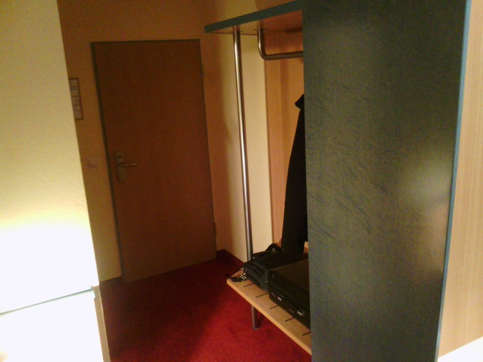 Schrank Hotel Brackweder Hof