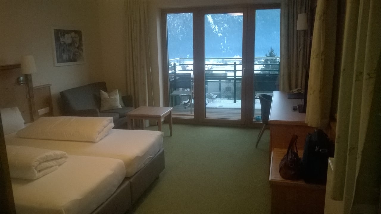 Zimmer 6307, schön groß mit Ausblick Hotel zum Hirschen