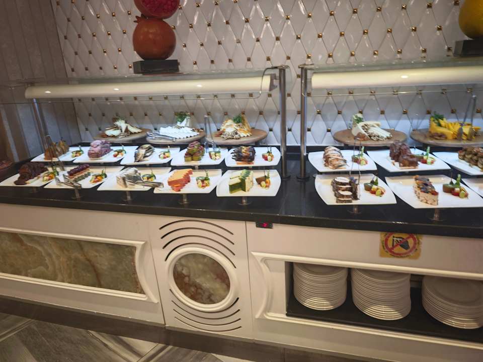 Gastro Azura Deluxe Resort & Spa Hotel