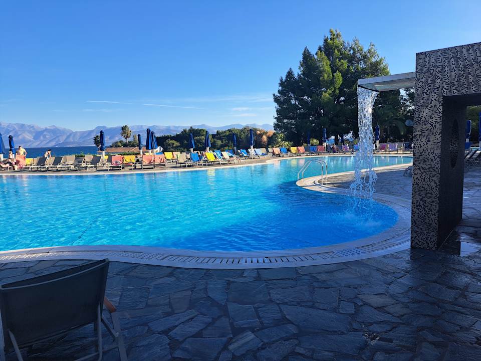 Pool Hotel Mareblue Beach