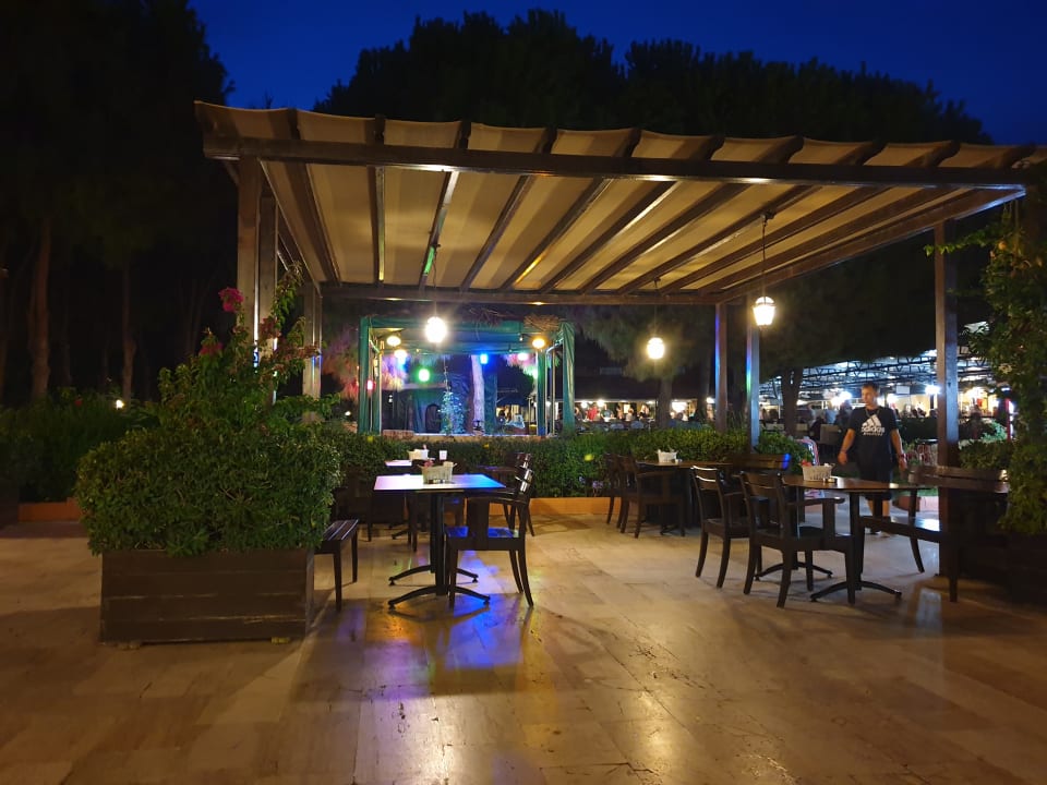 Gartenanlage Club Turtas Beach Hotel