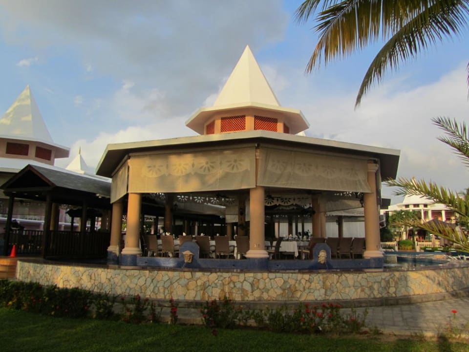 Mittags- und Steakrestaurant Hotel Riu Palace Tropical Bay