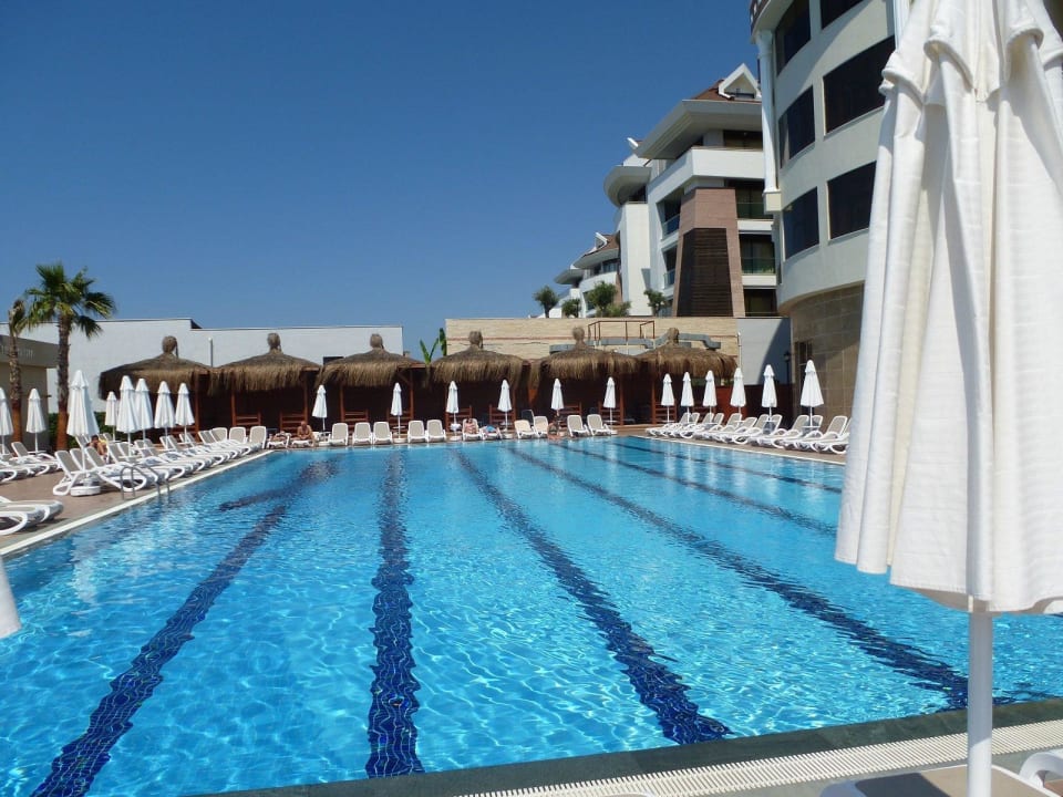 Ruhe/ Relaxpool Kirman Belazur Resort & Spa