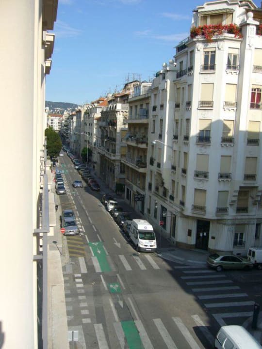 Výhled z pokoje na ulici Le Riviera Collection, BW Signature Collection