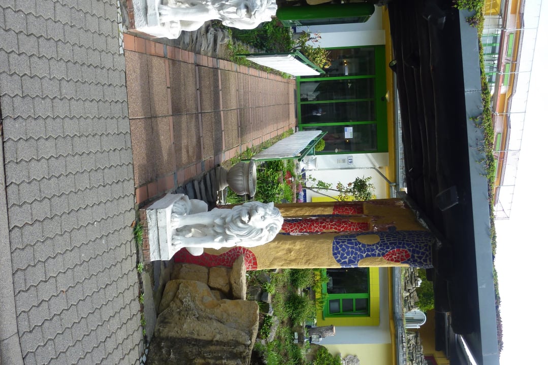 Zugang zum Hotel CONTEL Hotel Koblenz