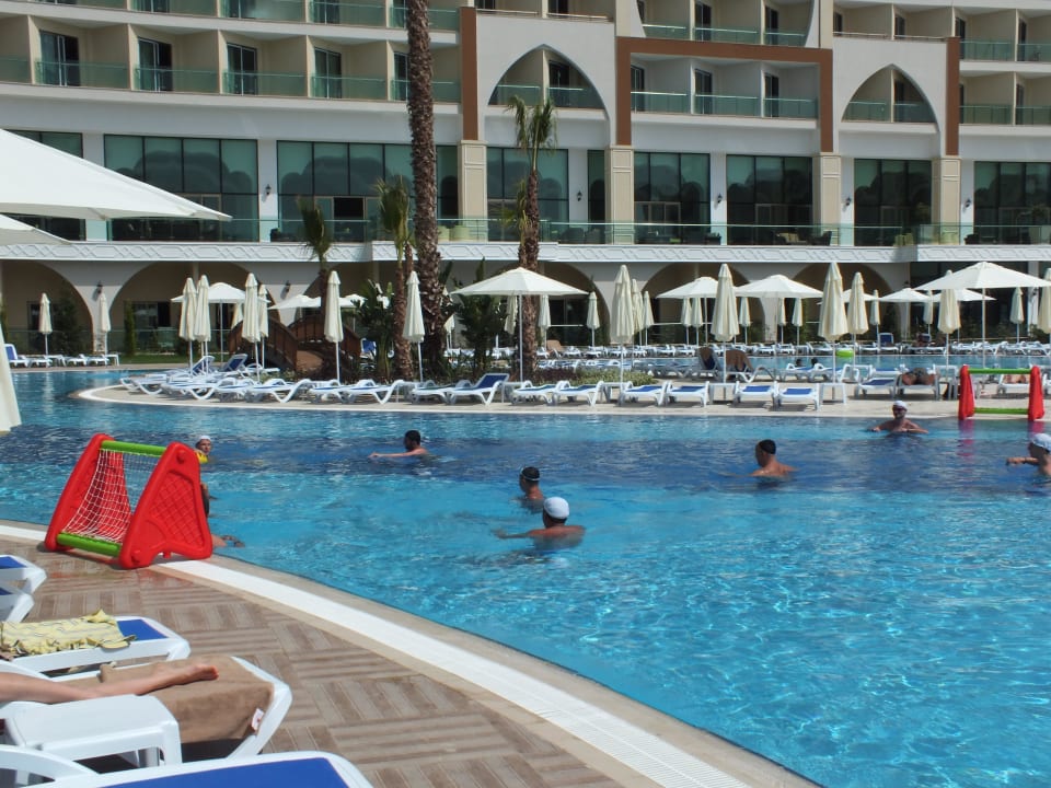 Poolgame Alan Xafira Deluxe Resort & Spa