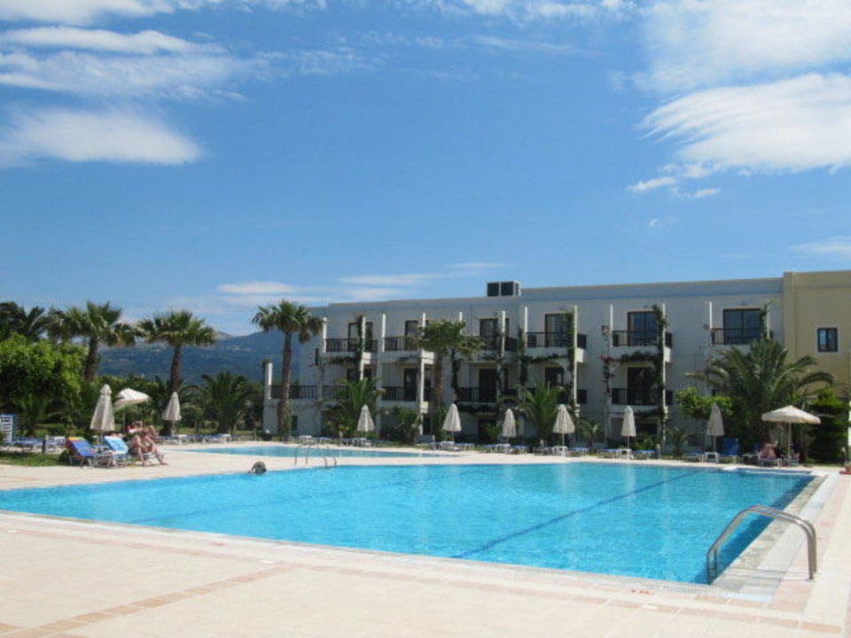 Basen Hotel Tigaki Beach