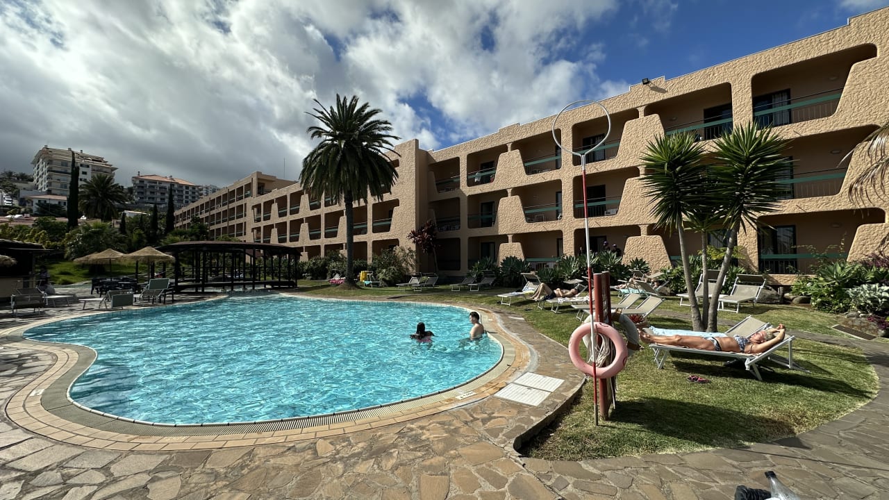 Pool Hotel Dom Pedro Garajau