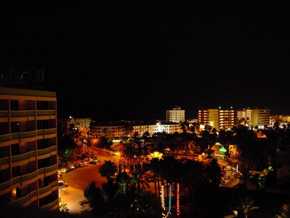 Blick vom Balkon bei Nacht Abora Buenaventura by Lopesan Hotels