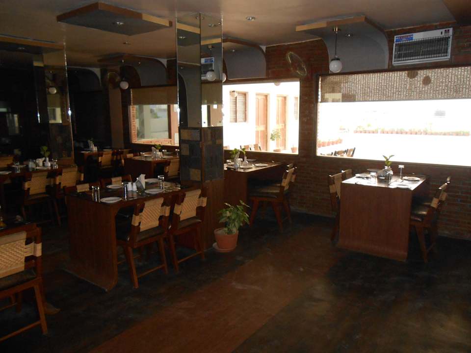 Restaurant auf der Dachterrasse Hotel Vishwanath