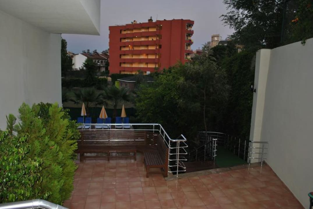 Blick vom 600. Haus zum Relaxpool Hotel Gardenia Beach