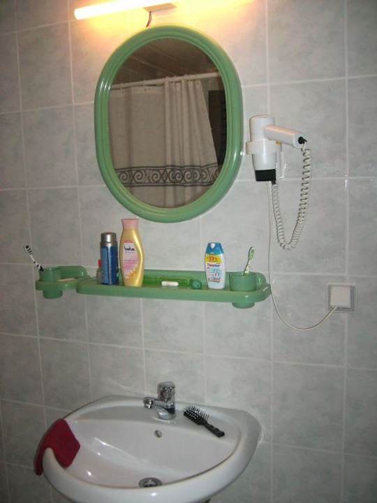 "Badezimmer" Semoris Hotel