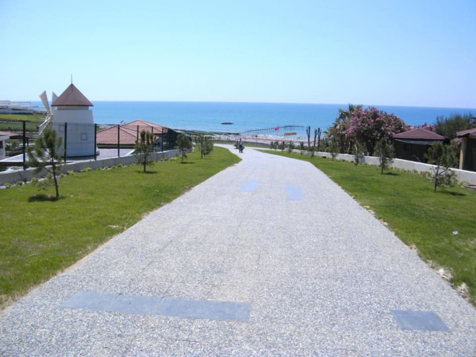 Promenade Alba Resort Hotel