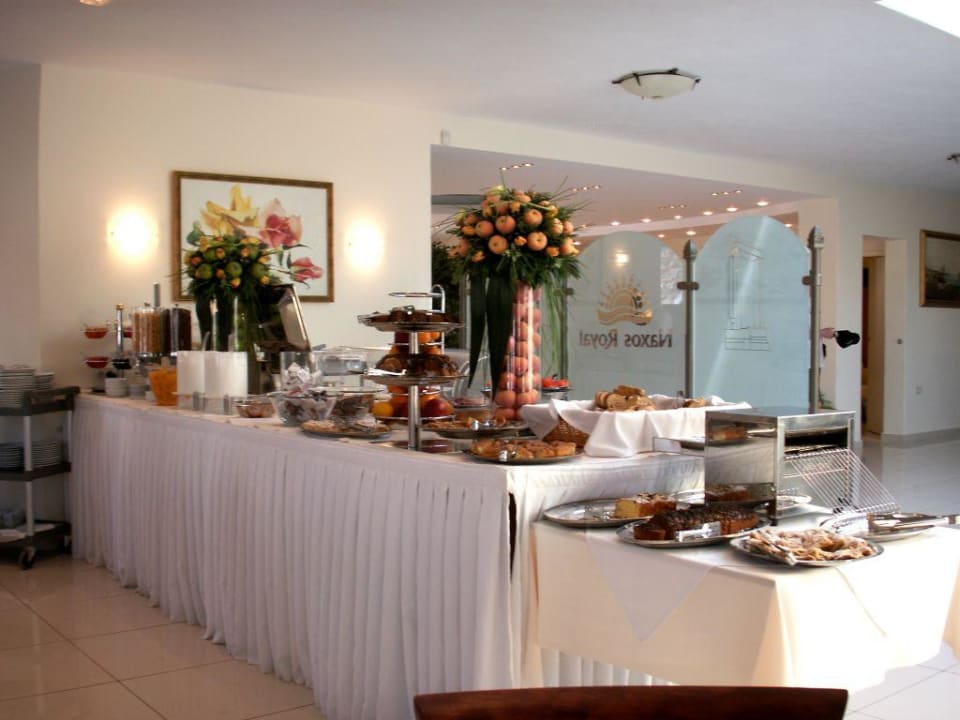 Naxos Royal - ein Teil des Frühstücksbuffets Naxos Resort Beach Hotel