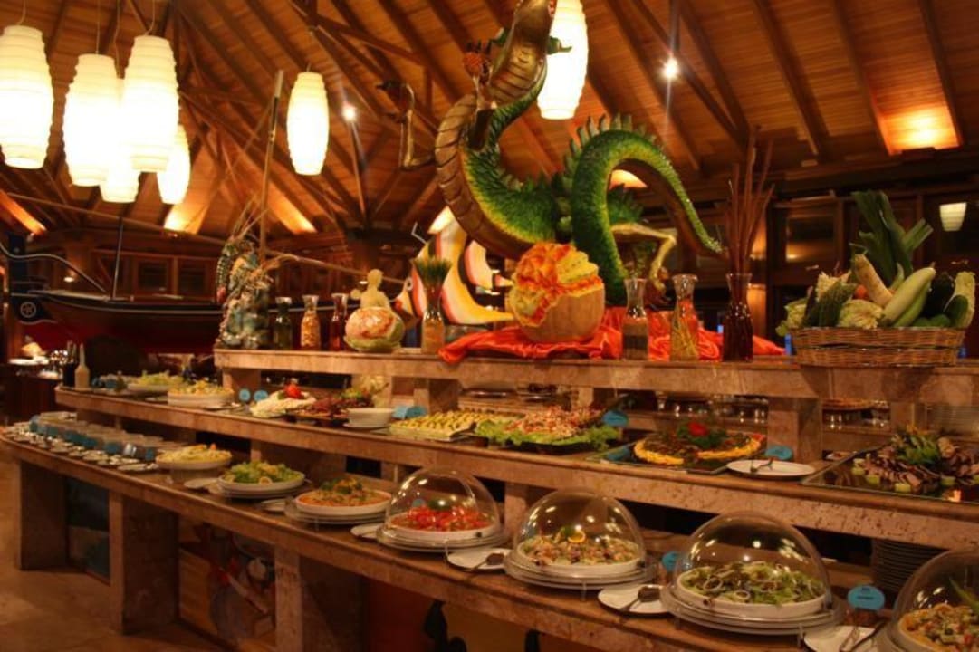 Vorspeisen-Buffet Hauptrestaurant Sun Siyam Olhuveli