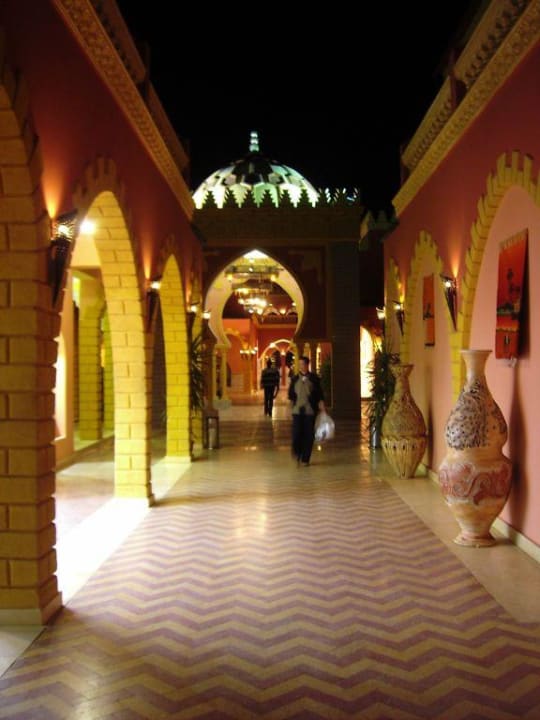 Das Hotel 1001 Nacht wo die Show aufgeführt wird Pickalbatros Alf Leila Wa Leila Resort - Neverland Hurghada