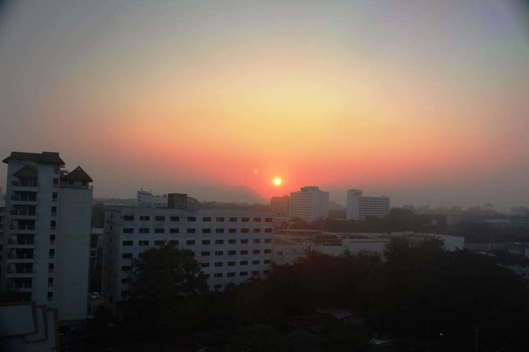 Sonnenaufgang Hotel The Imperial Mae Ping