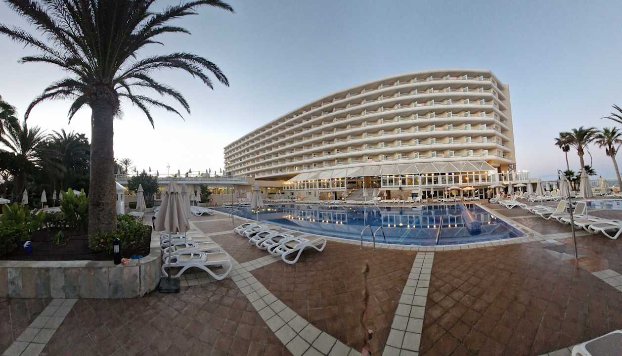 Pool Hotel Riu Oliva Beach - Hotel