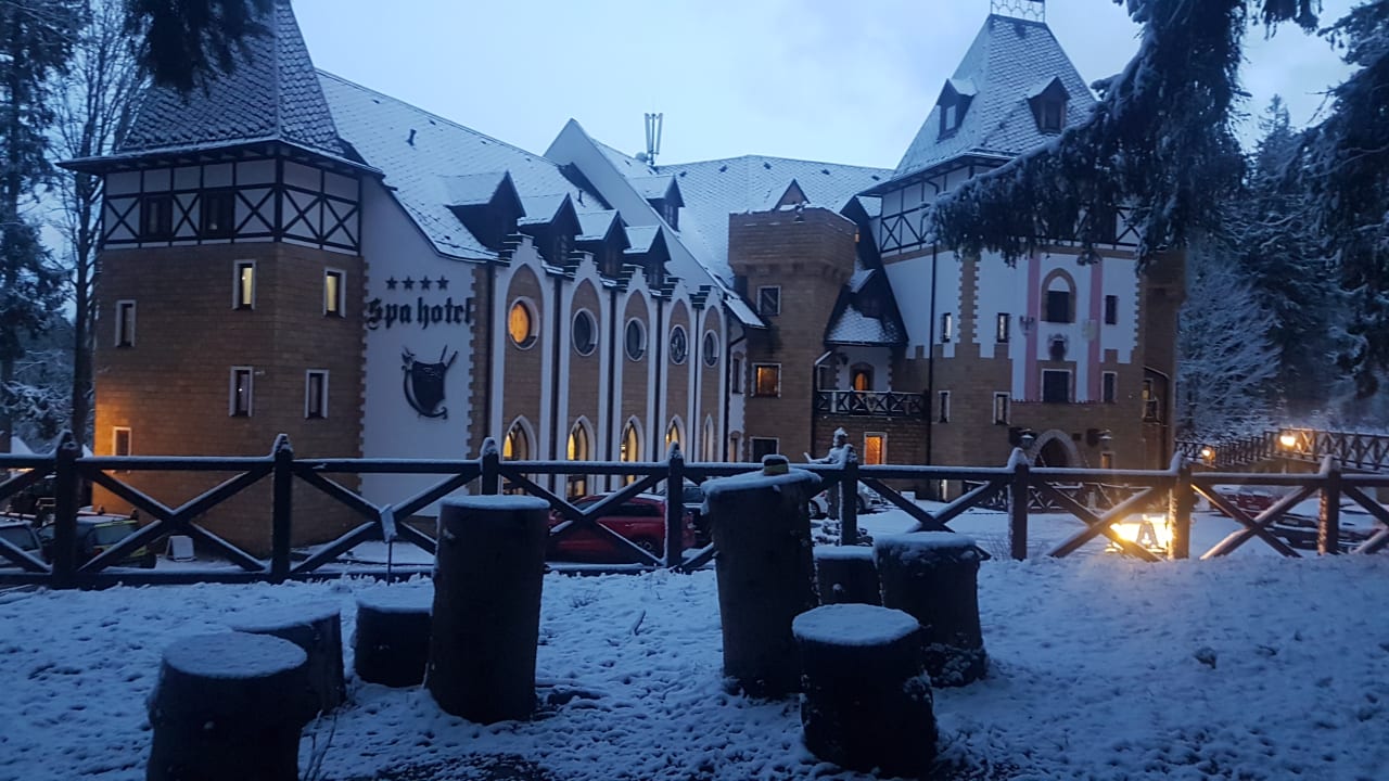 Außenansicht Spa Hotel Zámek Lužec