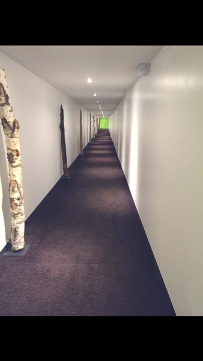 Flurverbindung zum Fitness Bereich LIFESTYLE Resort Zum Kurfürsten