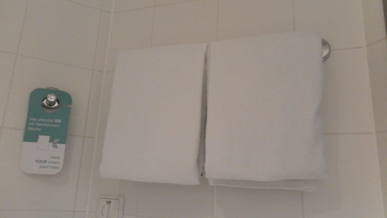 Jeden Tag frische Duschtücher Mercure Hotel Hamburg Mitte