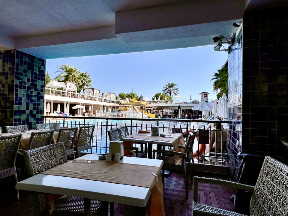 Gastro Dream World Resort & Spa