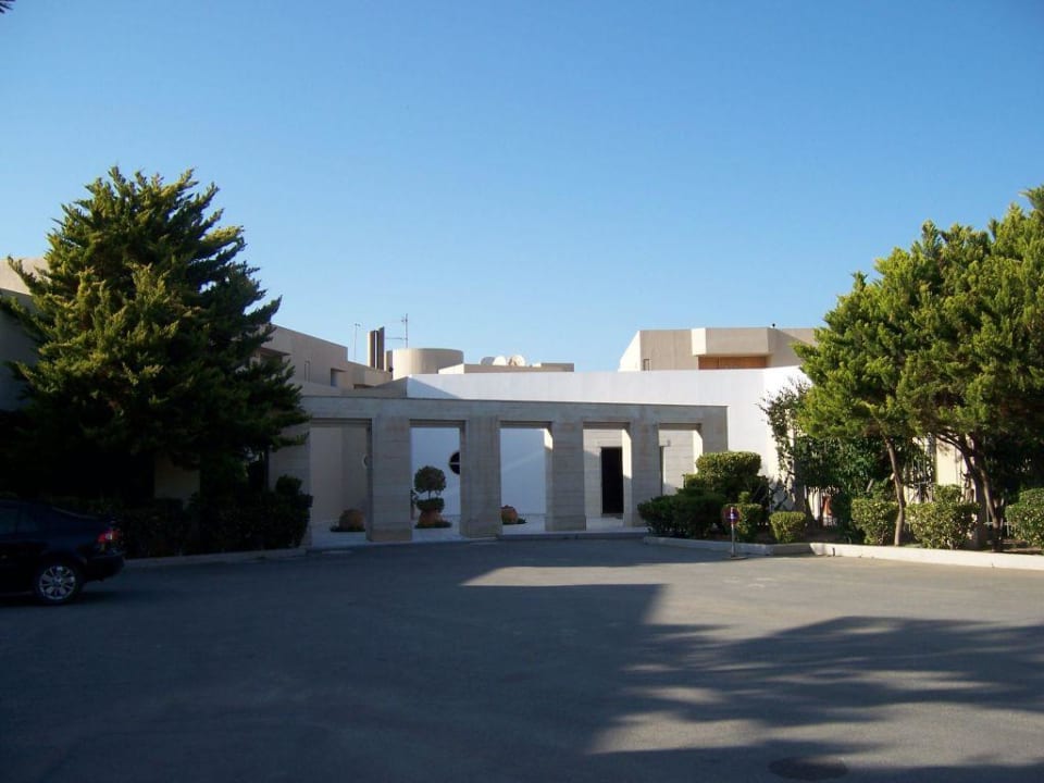 Eingangsbereich Santa Marina Beach