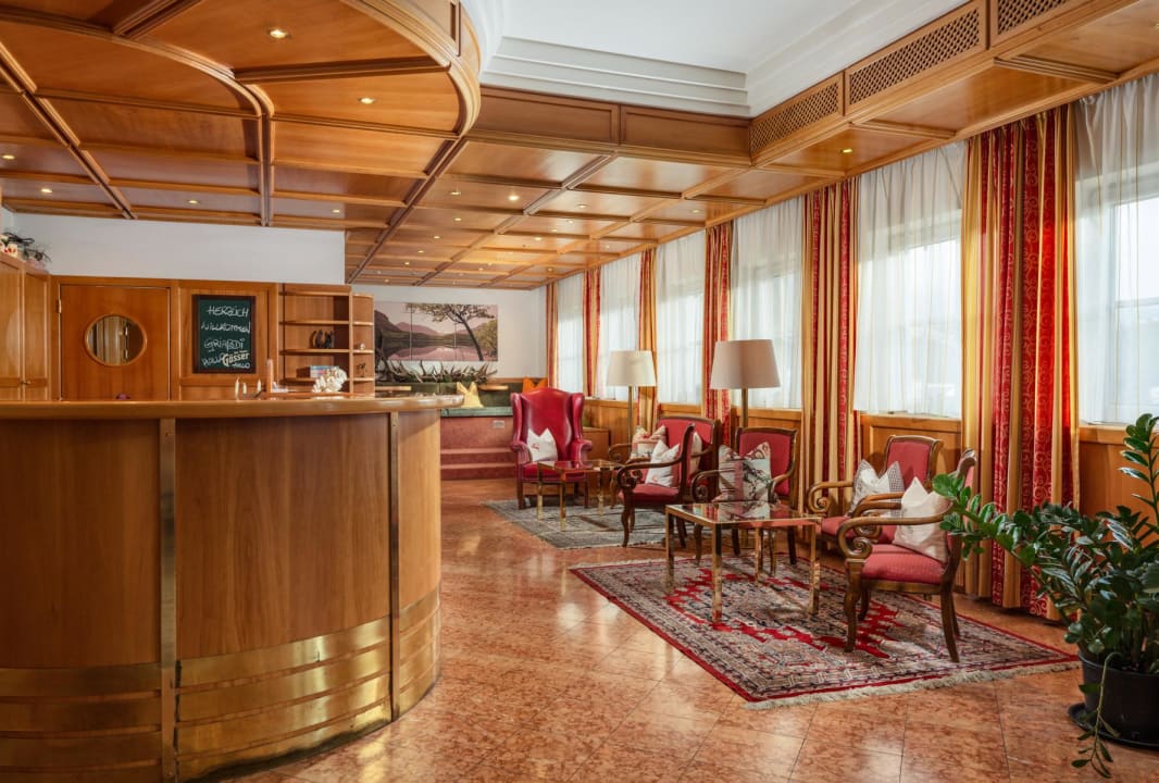 Lobby Hotel Lebzelter