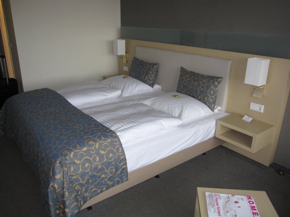 Bett ambassador hotel & spa
