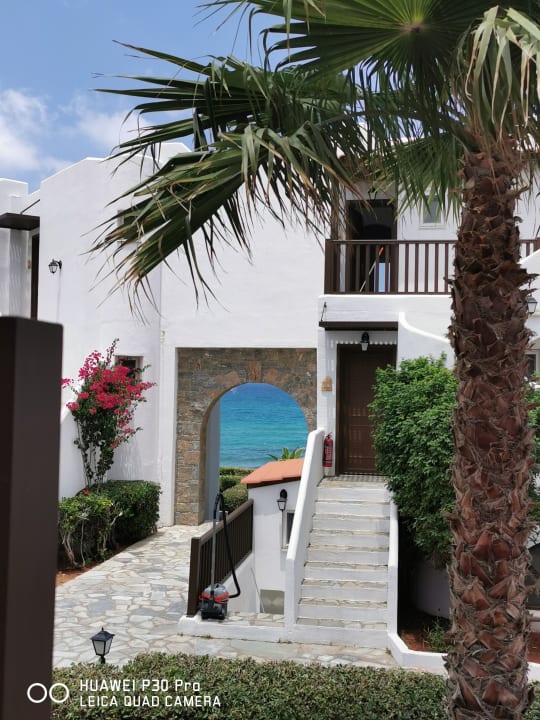 Außenansicht Alexander Beach Hotel & Village Resort