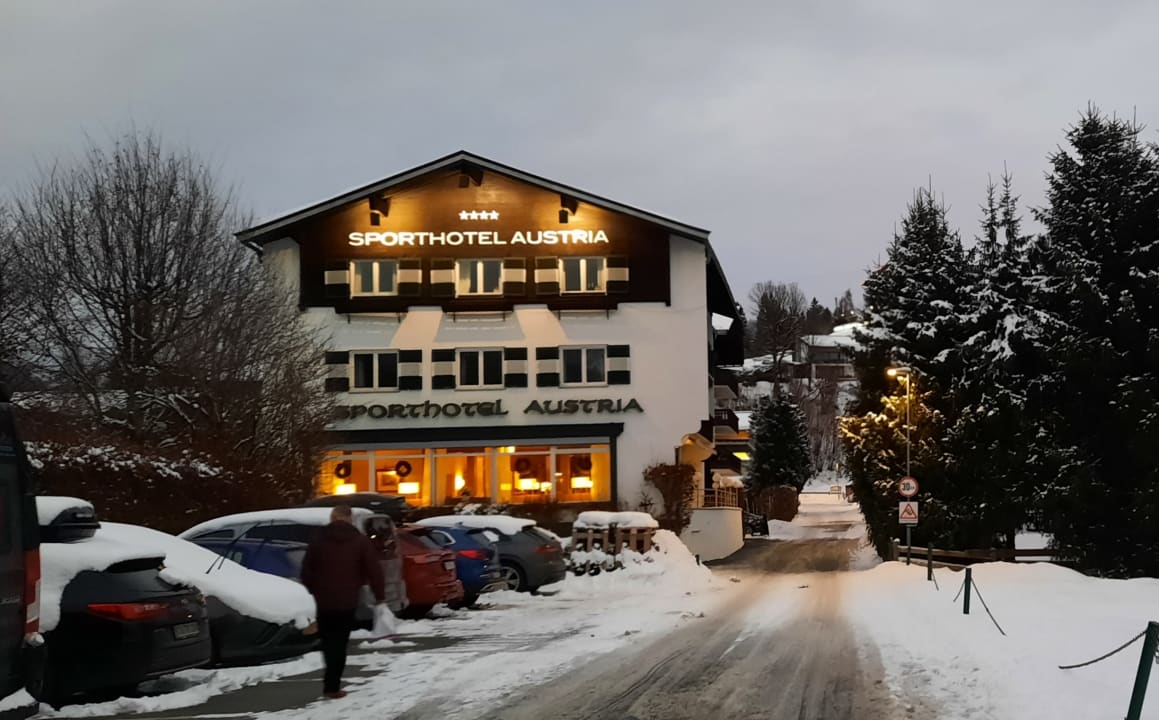 Außenansicht Sporthotel Austria