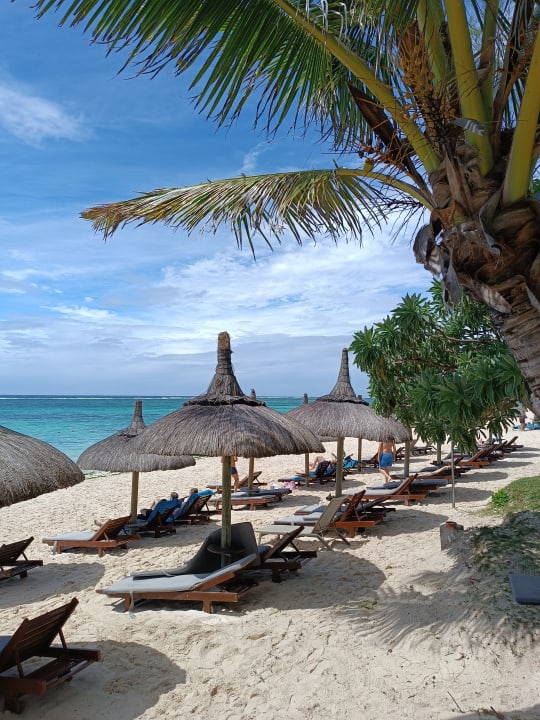 Strand Crystals Beach Resort Belle Mare, a member of Radisson Individuals