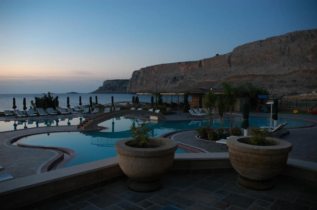 Blick auf die Taverne Lindian Dream Seaside Resort