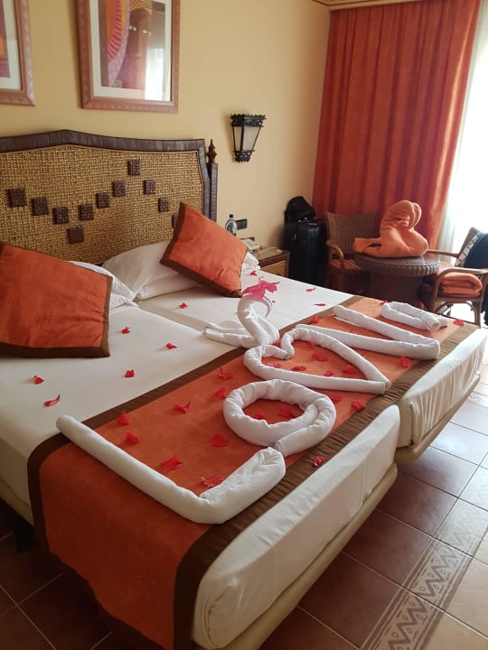 Honeymoon Zimmer - dekoriert Hotel Riu Touareg