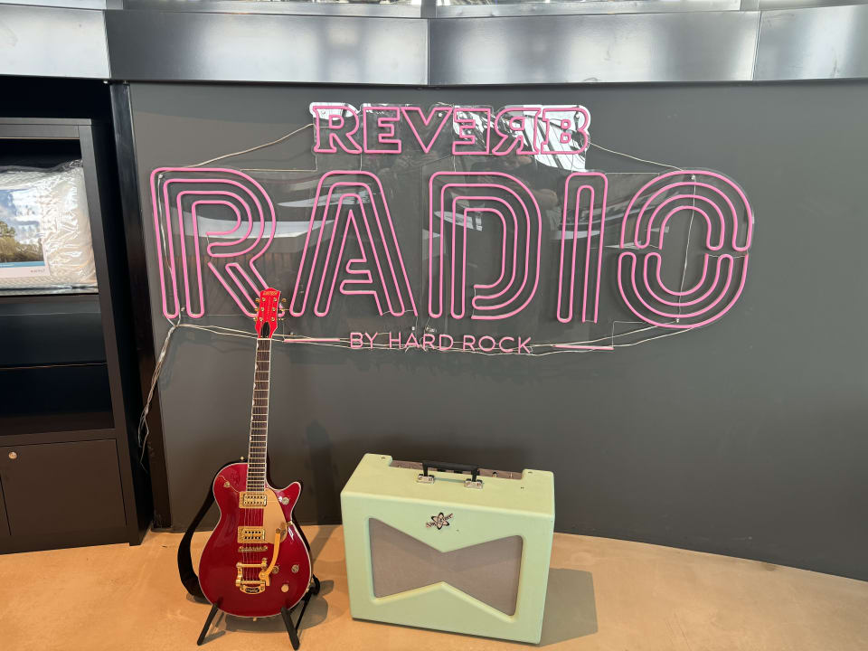 Lobby REVERB by Hard Rock Hamburg