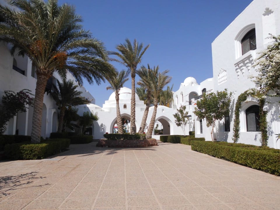 Weg durch die Anlage Arabella Azur Resort