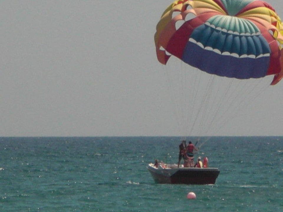 Parasailing Hotel Club Nena