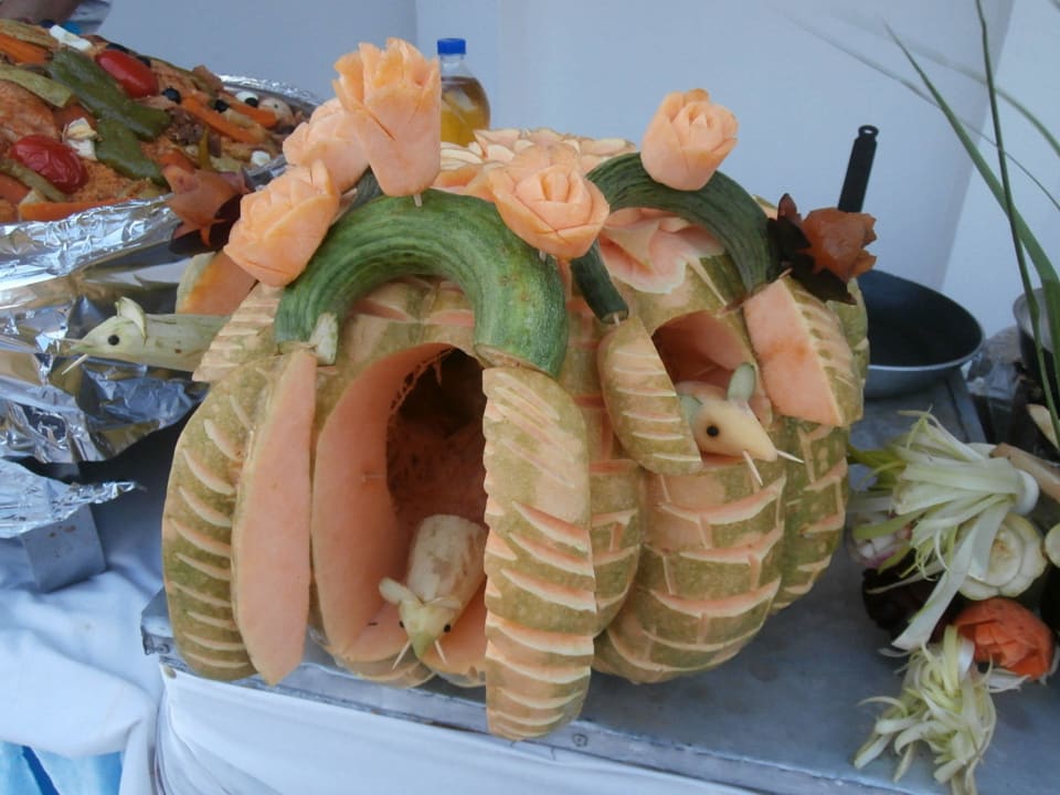 Tunesischer Nationalfeiertag: Essen am Pool Calimera Yati Beach