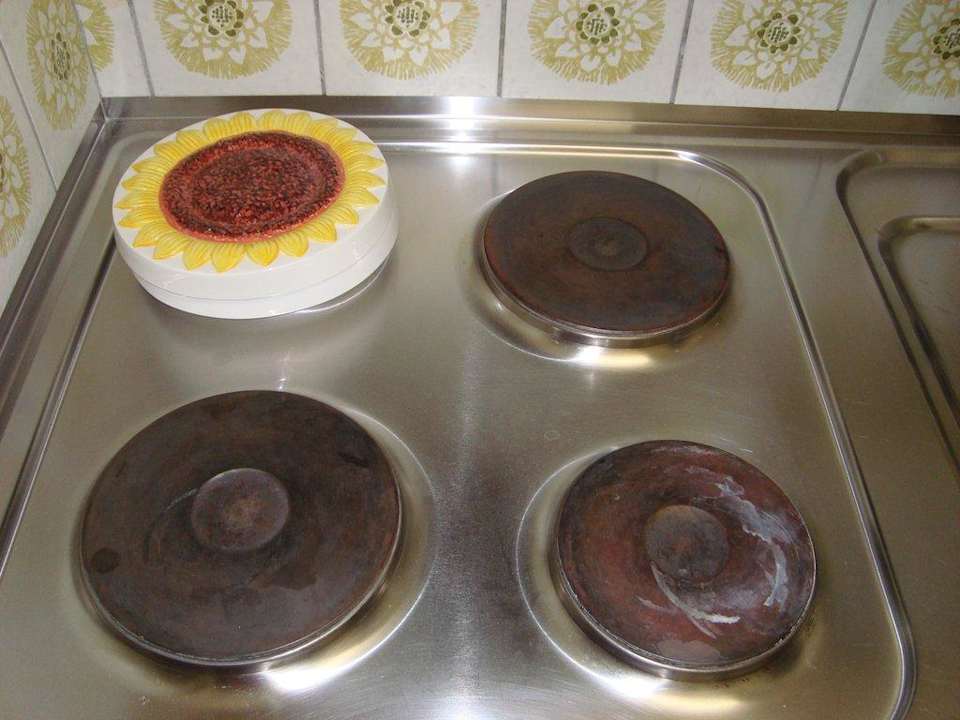 Schmutzige Herdplatten Badehotel Salina Maris – Wellness & Vintage